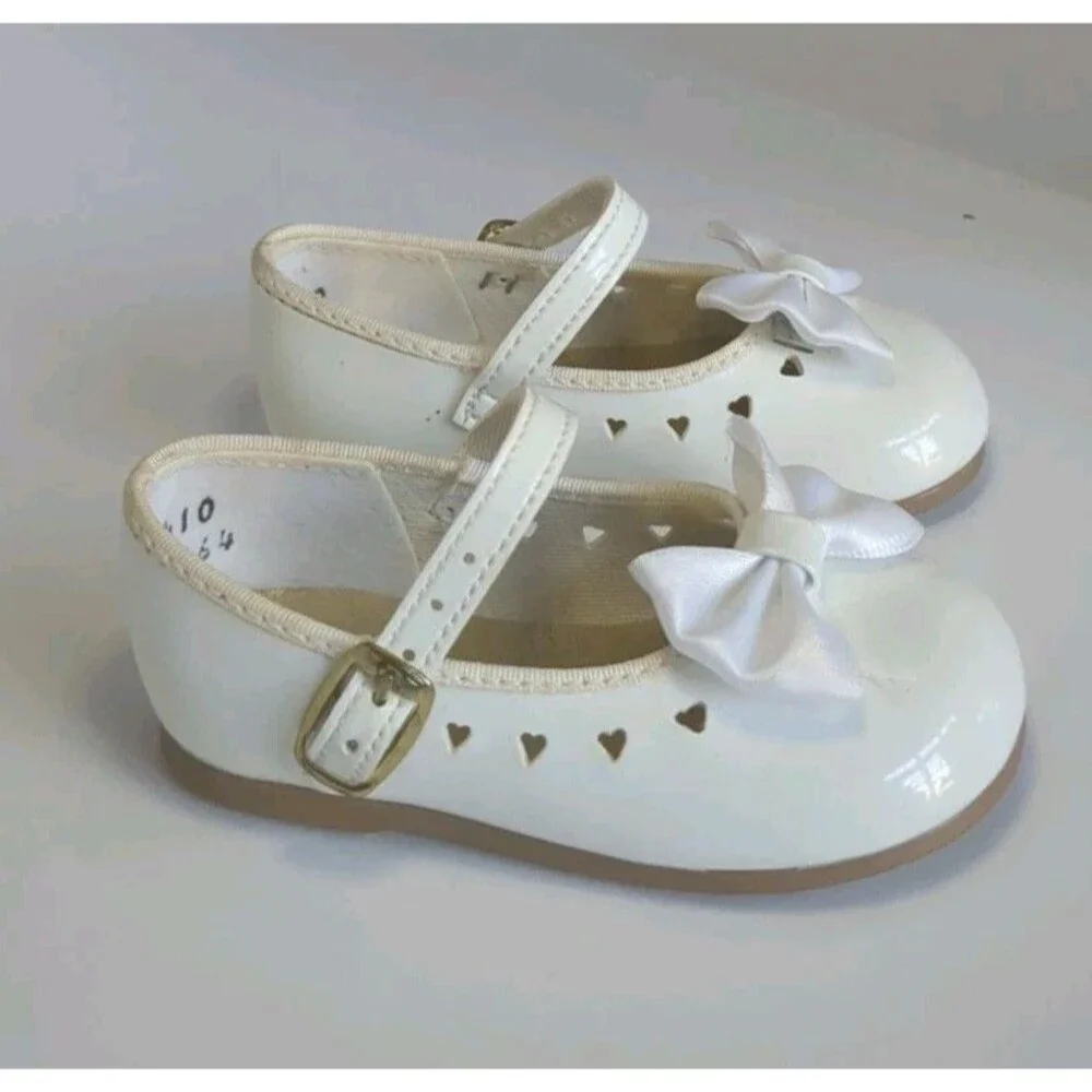 Small Steps Baby Girls  Sz 3 Ivory Patent Leather Mary Jane Bow Shoes Heart USA